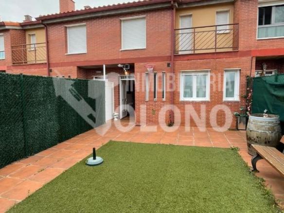 House or chalet for sale in Calle Peña Gembres, Anguciana