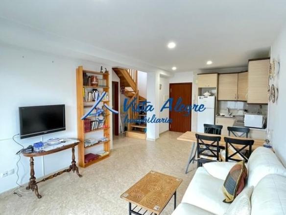 Duplex for sale on Calle Río Lavilla, Castañares de Rioja