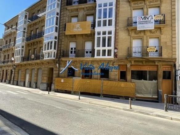 Apartment for sale on Calle Lucrecia Arana, 8, Haro