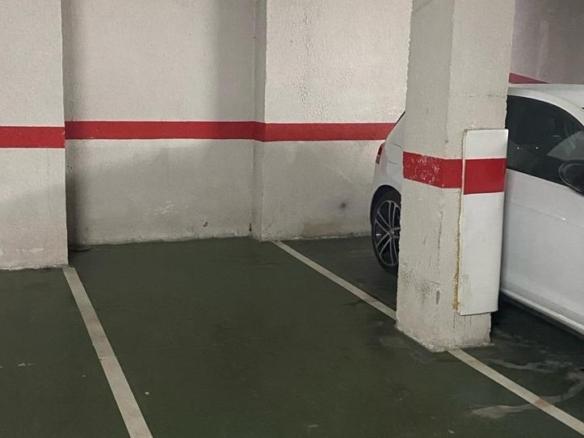 Garage for sale in N/a, Entrena