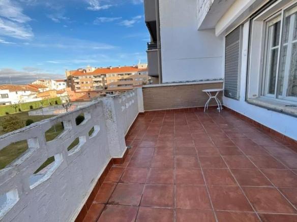 Apartment for sale on Avenida de Haro, Santo Domingo de la Calzada