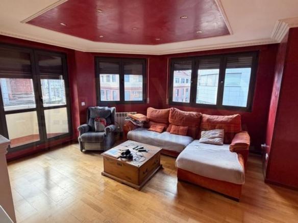 Apartment for sale on Calle Santa Maria de la Cabeza, Villamediana de Iregua