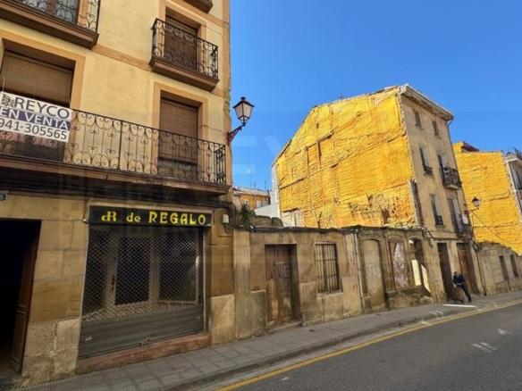 Townhouse for sale in N/a, Haro