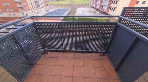 Apartment for sale on Fuenmayor Street, Portillejo – Valdegastea