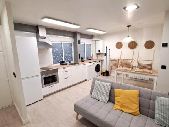 Apartment for sale in Plaza San Martín, Haro
