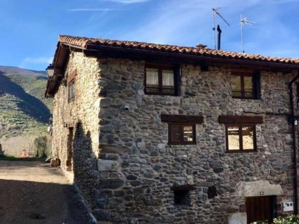 House or villa for sale in Ezcaray