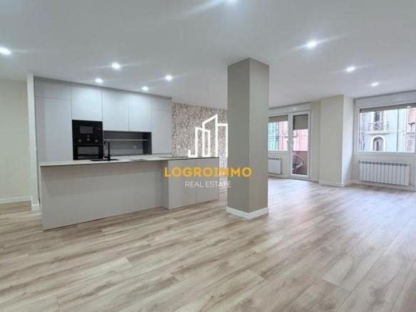 Apartment for sale on Gran Via