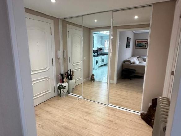 Apartment for sale in Haro