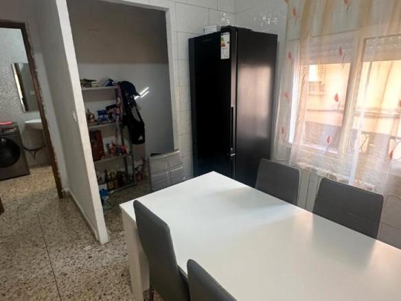 House or villa for sale on Calle Mortero, Albelda de Iregua
