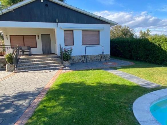 House or villa for sale on N-111, Lardero