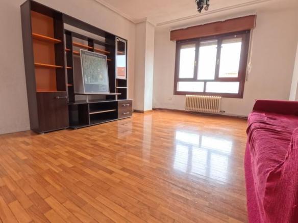 Apartment for sale in Logroño – Pedregales Street, Cascajos – Piqueras