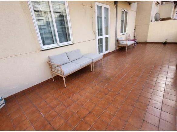 Apartment for sale on Calle Alcalde Emilio Francés, San Millán – Ayuntamiento