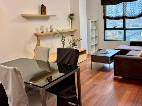 Apartment for sale on Teruel Street, Los Lirios