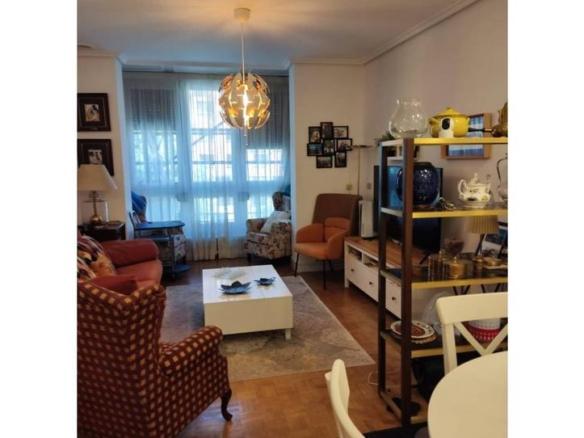 Apartment for sale on Avenida Solidaridad, Gran Via