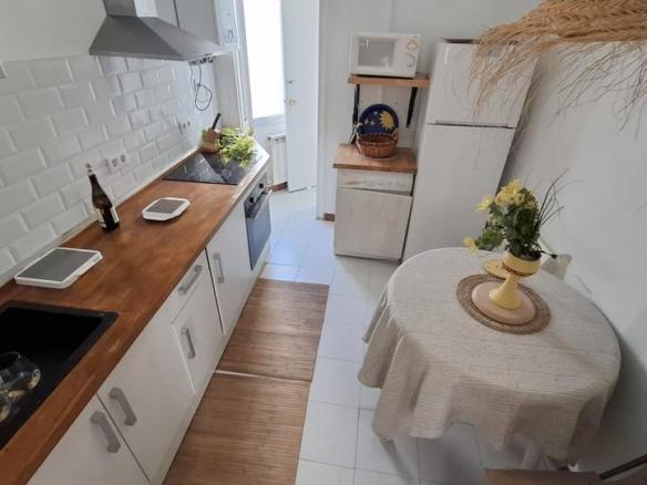 Apartment for sale on Calle María Teresa Gil de Gárate, Gran Via