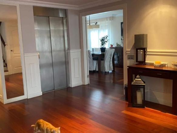House or villa for sale on Calle Najerilla, Navarrete