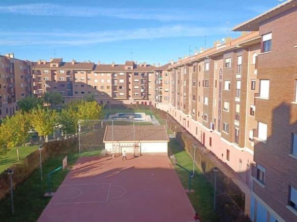 Apartment for sale on Calle Cuatro Caminos, 4, Santo Domingo de la Calzada