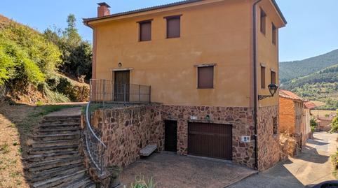 House or villa for sale on Calle Mayor, Zorraquín