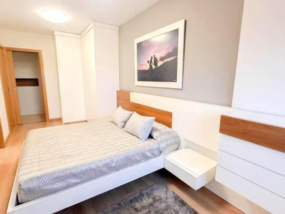 Apartment for sale in Santa Marina, La Cava – Fardachón