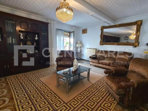 Townhouse for sale on Calle Preciados, Arnedo