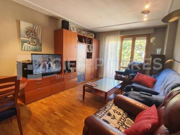 Apartment for sale on Juan Carlos I Street, Arnedo