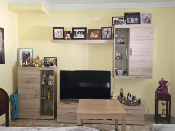 Townhouse for sale on Carretera de San Lorenzo, Almatriche