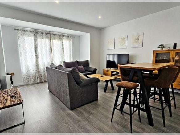 Apartment for sale on Calle Pío XII, 67, Alcaravaneras