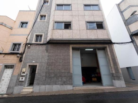 House or villa for sale on Calle Invierno, 79, Almatriche