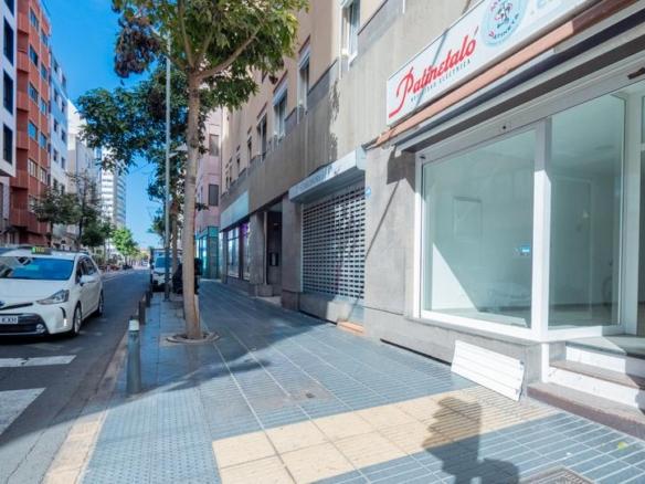 Commercial premises for sale at Calle León y Castillo, 182, Arenales – Lugo – Avda. Marítima