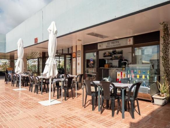 Commercial premises for sale at Calle las Dalias, 12, San Agustín – Bahía Feliz