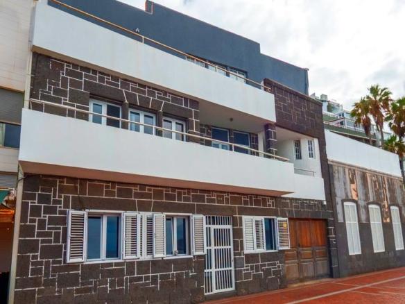 House or villa for sale in Paseo las Canteras, 44, Santa Catalina – Canteras
