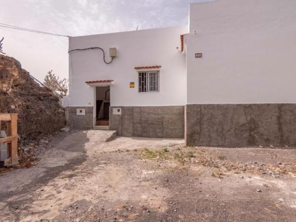 House or villa for sale in Lugar Lomo del Sabinal, Marzagán – Los Hoyos – La Montañeta