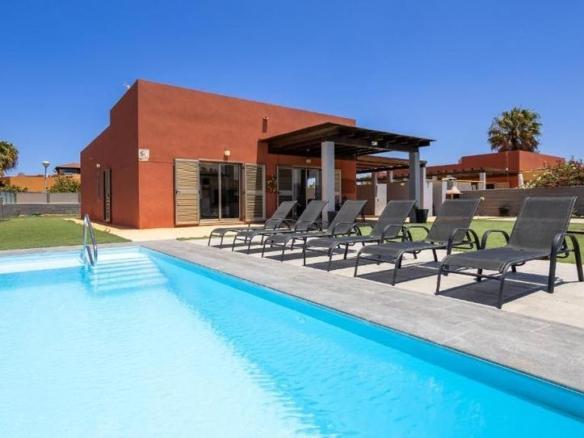 House or villa for sale in La Maresía, 99, Caleta de Fuste