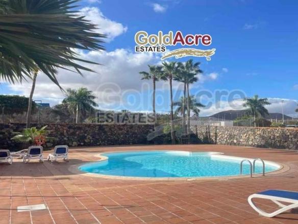 Penthouse for sale in Corralejo