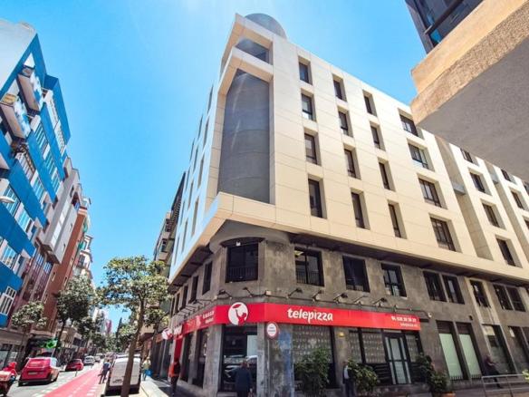 Apartment for sale on Calle León y Castillo, 73, Arenales – Lugo – Avda. Marítima