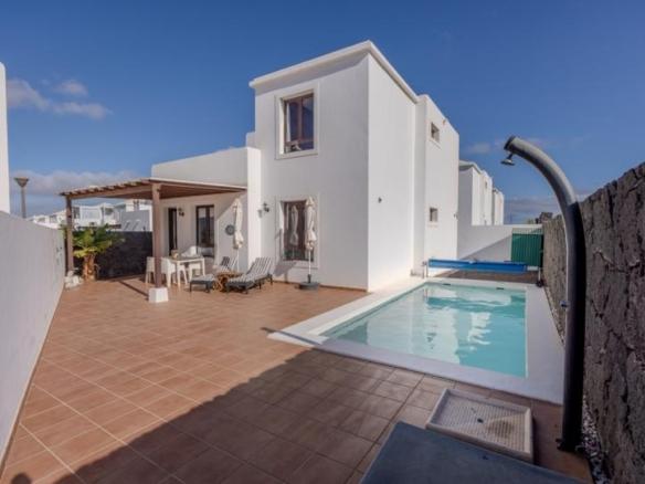 House or villa for sale in Playa Blanca