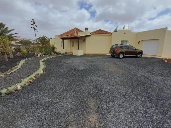 House or villa for sale on Calle Virgen de la Caridad, 73, Tindaya