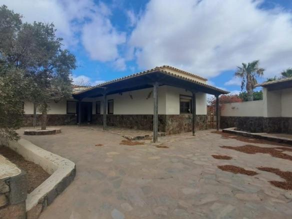 House or villa for sale in Lugar Casillas del Angel, Tefía – Tetir