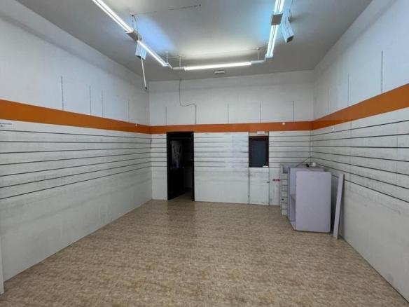 Commercial premises for sale in Isleta
