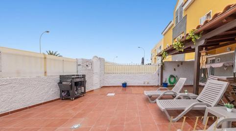 Townhouse for sale on Calle Secundino Delgado, 3, San Fernando