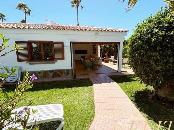House or villa for sale on Avenida Touroperador Tjaereborg, 7, Maspalomas – Meloneras