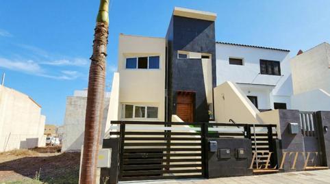 Townhouse for sale on Calle Borraja, 8, Vecindario – El Doctoral – Cruce de Sardina