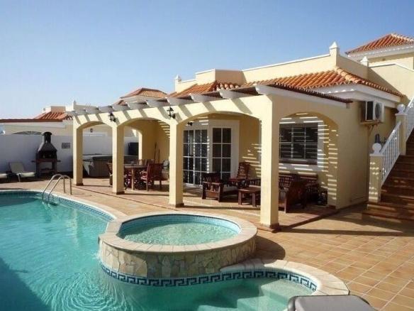 House or villa for sale in Sotavento, Urb. el Vergel, Caleta de Fuste