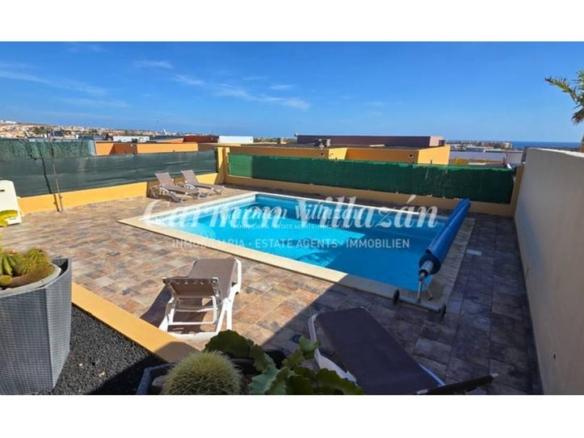 House or villa for sale on Levadia Street, Caleta de Fuste