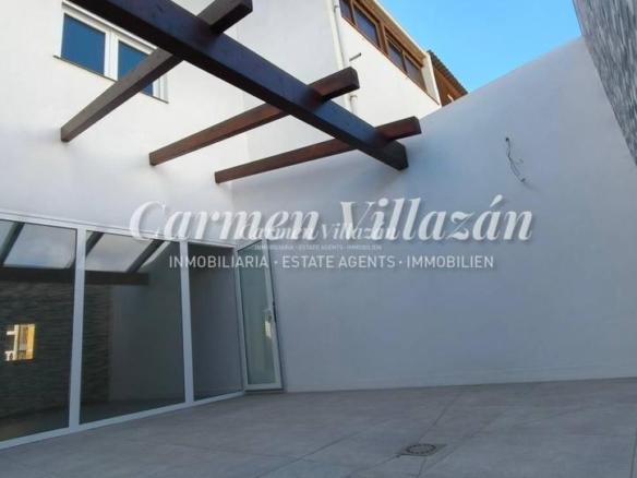 Duplex for sale on Calle Bielgo, El Matorral