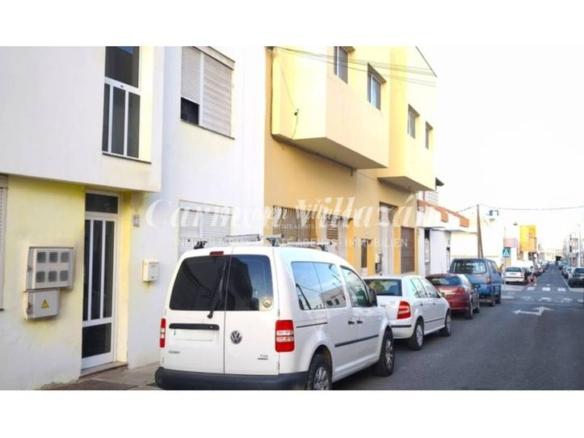 Apartment for sale on Calle Pizarro, El Charco – Las Salinas