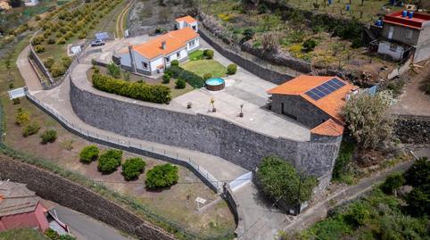 House or villa for sale on Calle Higuera, Vega de San Mateo