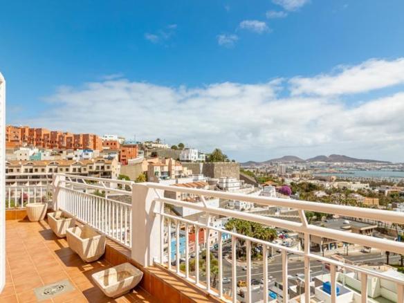 Townhouse for sale on Calle Pepe García Fajardo, 14, Altavista – Don Zoilo