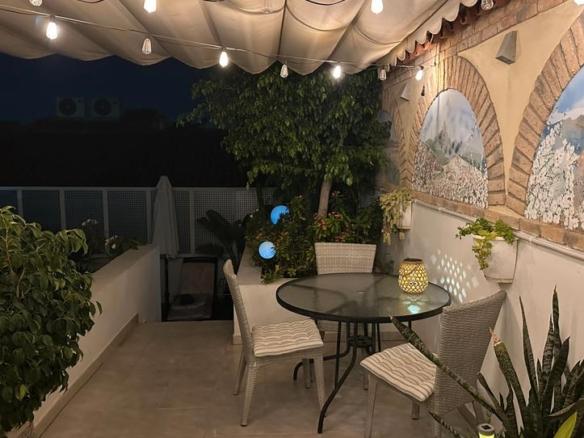 Townhouse for sale on Jaime Aragall Street, San Fernando