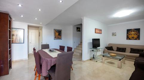 Townhouse for sale on Calle Secundino Delgado, San Fernando